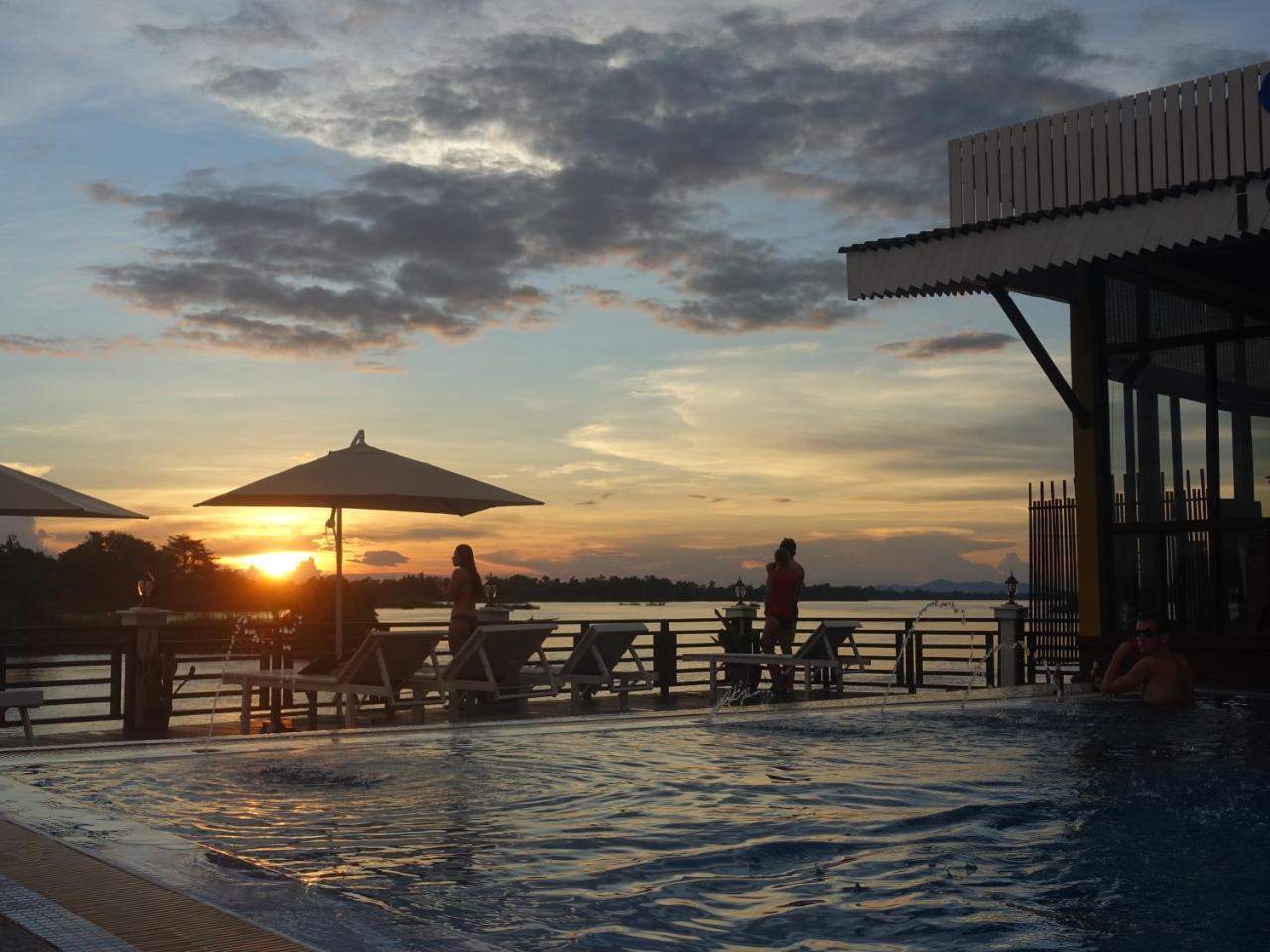 Golden Hotel Dondet Muang Khong Екстер'єр фото
